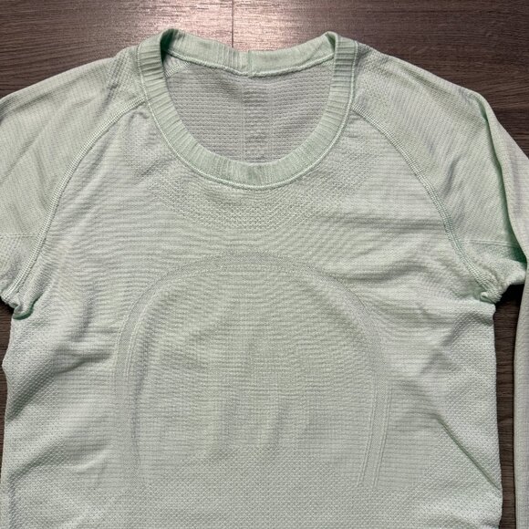 Lululemon Women's Swiftly Tech Long Sleeve Crew - Misty Mint Green - Picture 3 of 8